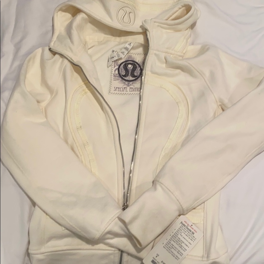 NWT *Special Edition* Lululemon scuba hoodie